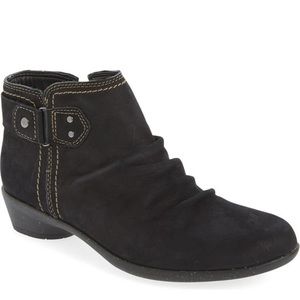 Cobb Hill Rockport Leather Black Bootie Wide width